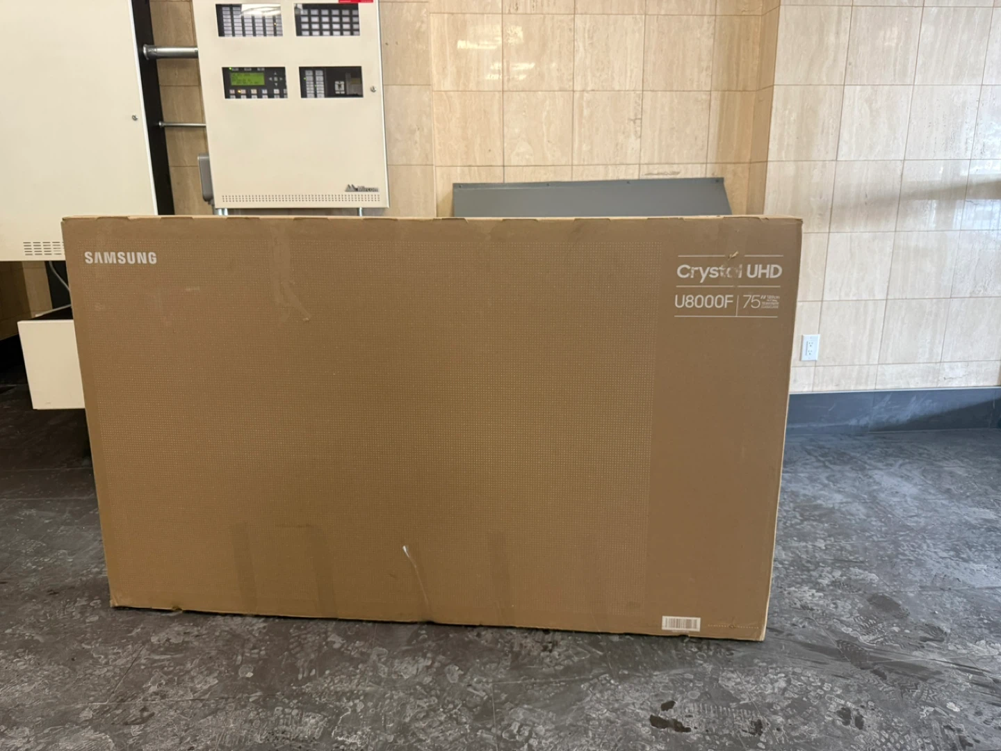 Samsung 75" Crystal UHD U8000F TV - photo 2