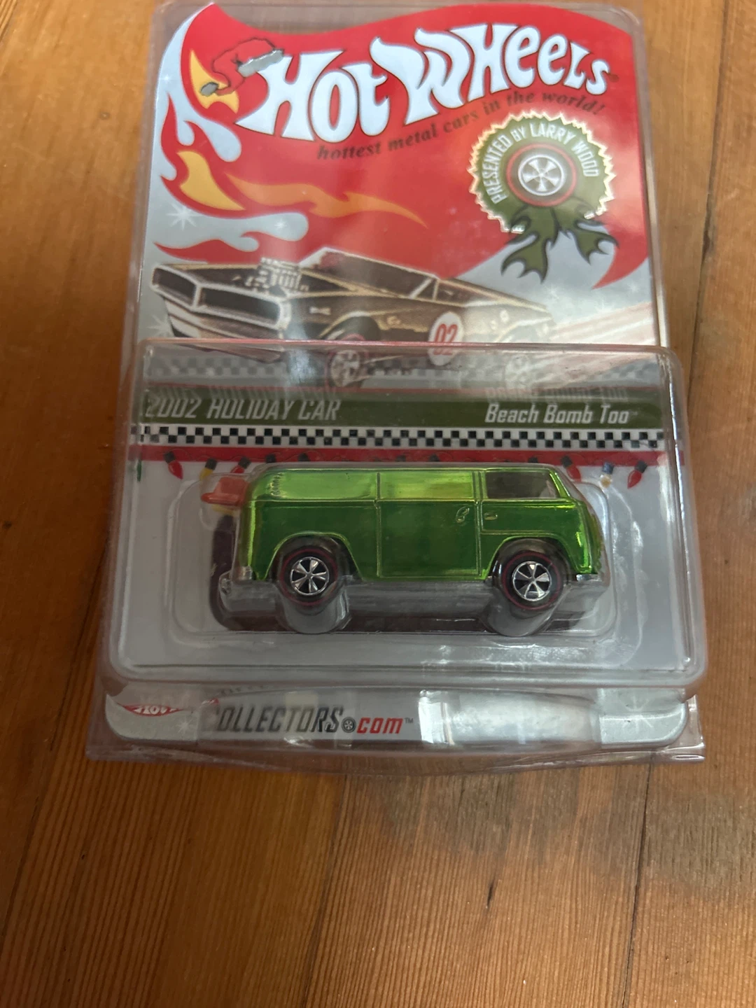 Hot Wheels 2002 Holiday Car Beach Bomb Too Green #8772/10000 - photo 2