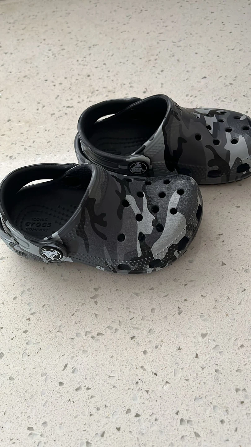 Kids' Crocs Clog Shoes Size 7 Camo - photo 3
