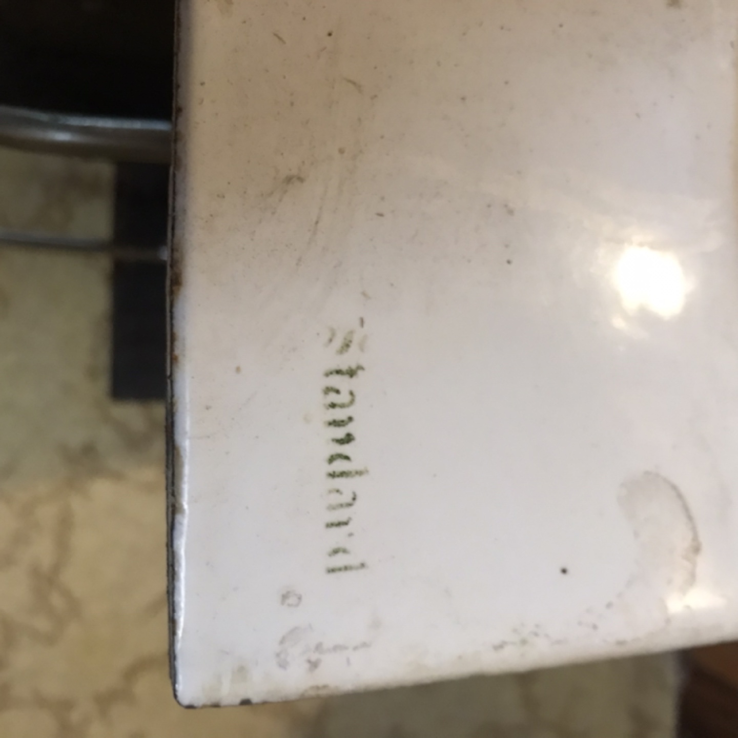 Antique American Cast Iron Sink with Accessories - photo 3