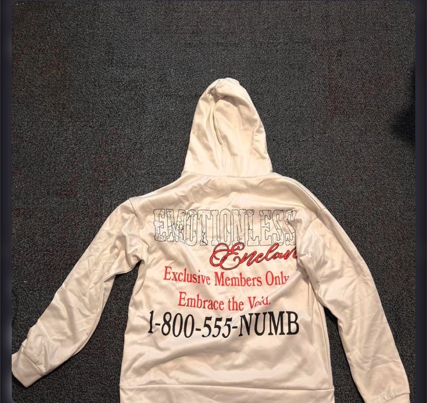 White and Red Hellstar “Members Only” Hoodie. Size M - photo 3