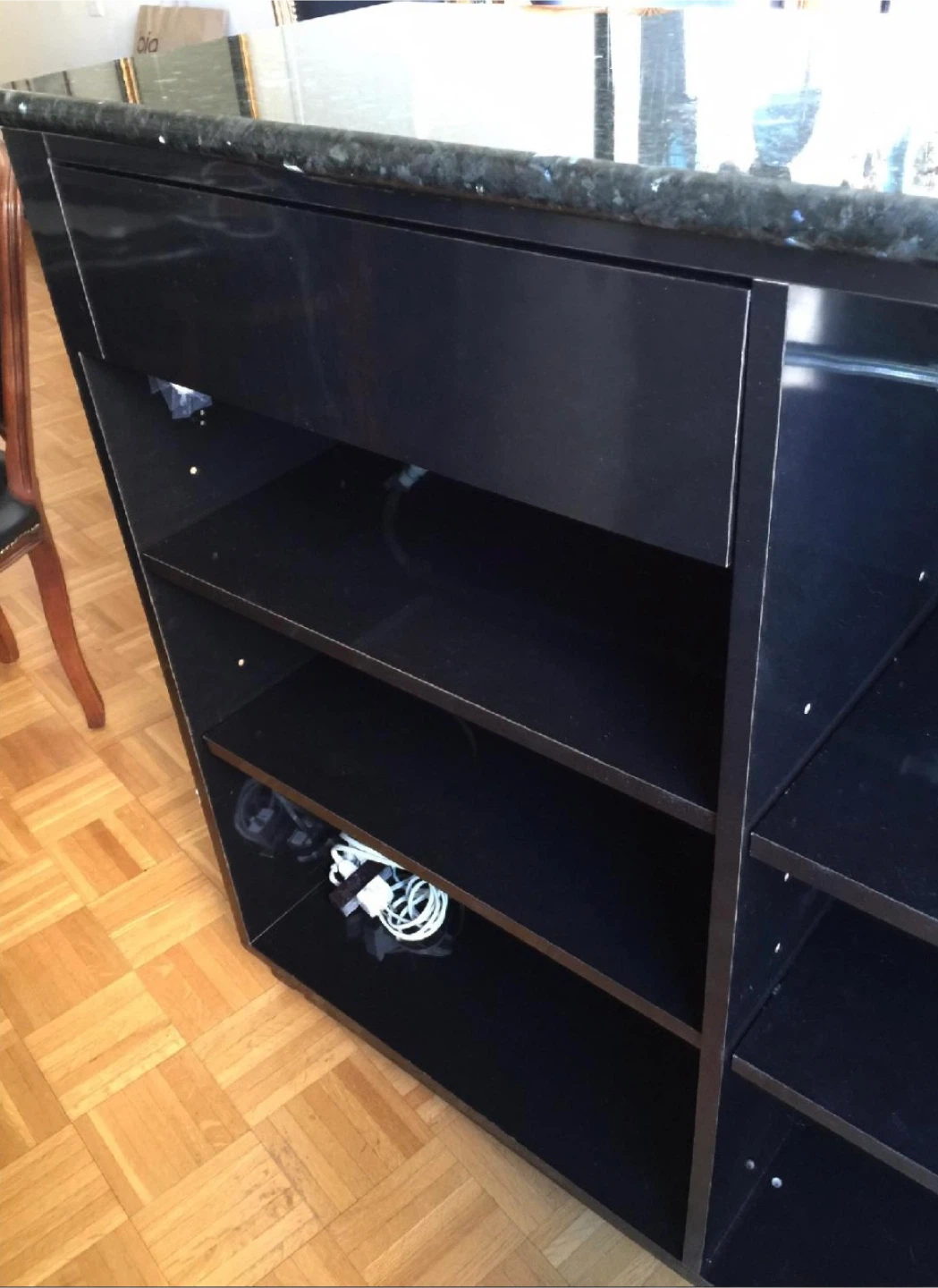 6’ Black Granite Bar w/ Storage & 2 Swivel Stools - photo 4
