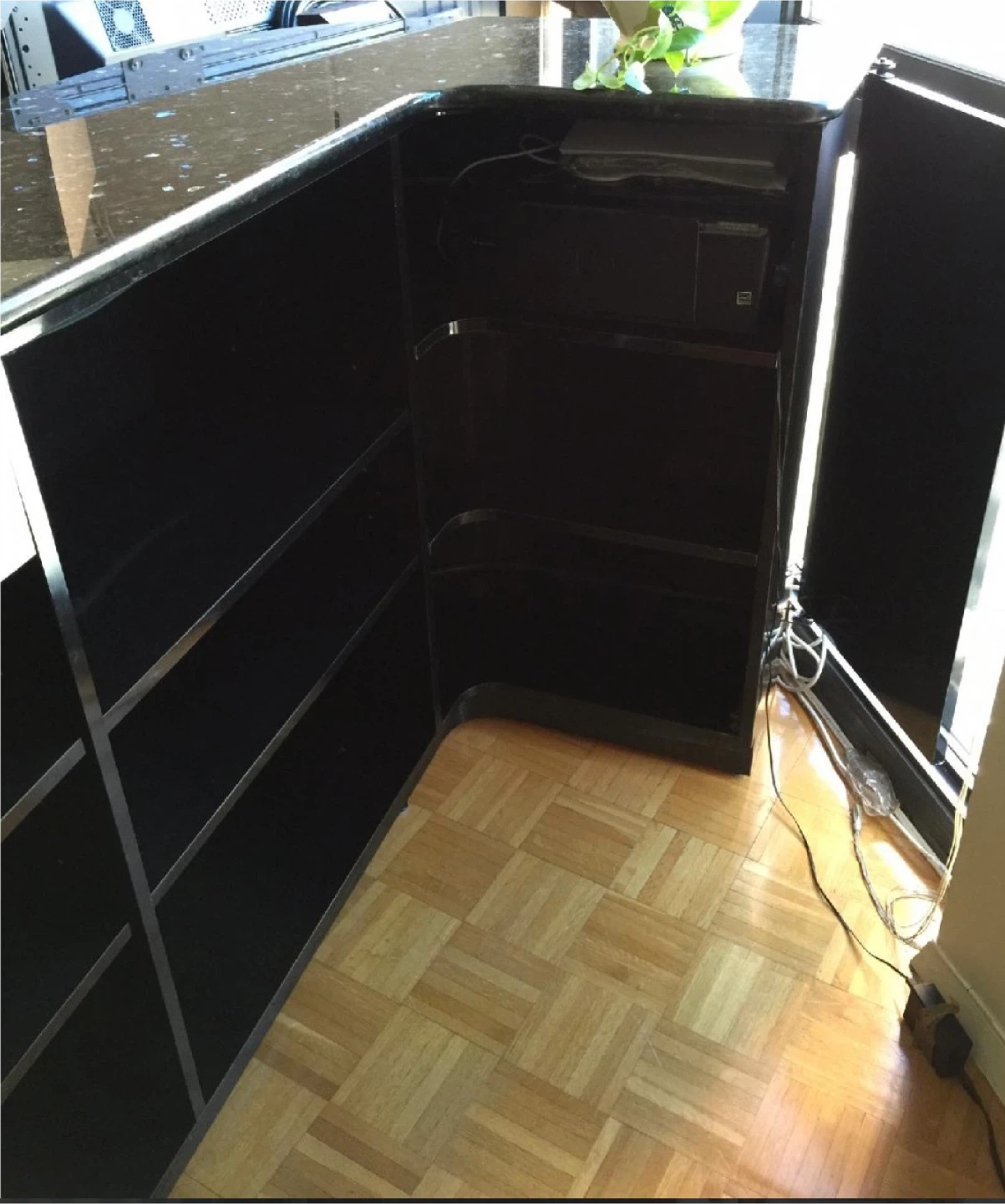 6’ Black Granite Bar w/ Storage & 2 Swivel Stools - photo 5