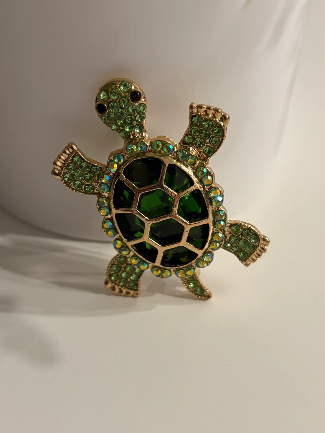 Gorgeous Sparkly Green Turtle Brooch - photo 2