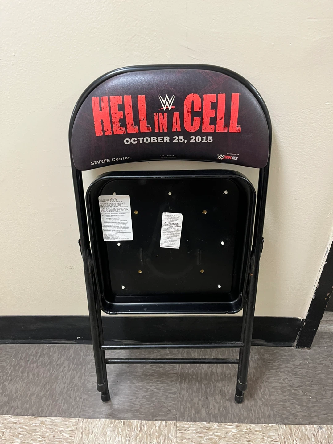 WWE Hell in a Cell 2015 Folding Chair Undertaker vs Brock Lesnar - photo 3