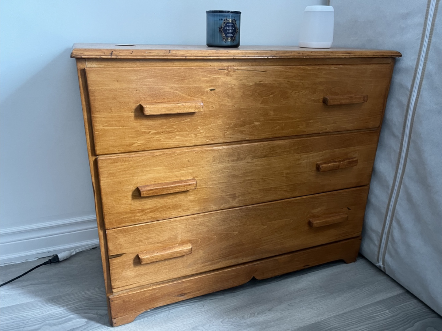 Wooden 3-Drawer Dresser - photo 2