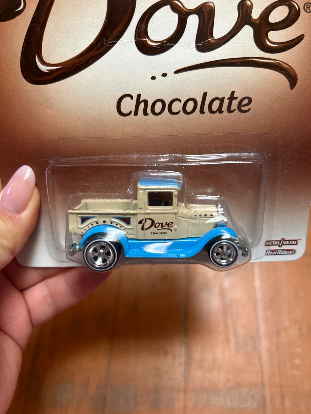 Hot Wheels Dove Chocolate ’29 Ford Pick-Up 🍫 - photo 2