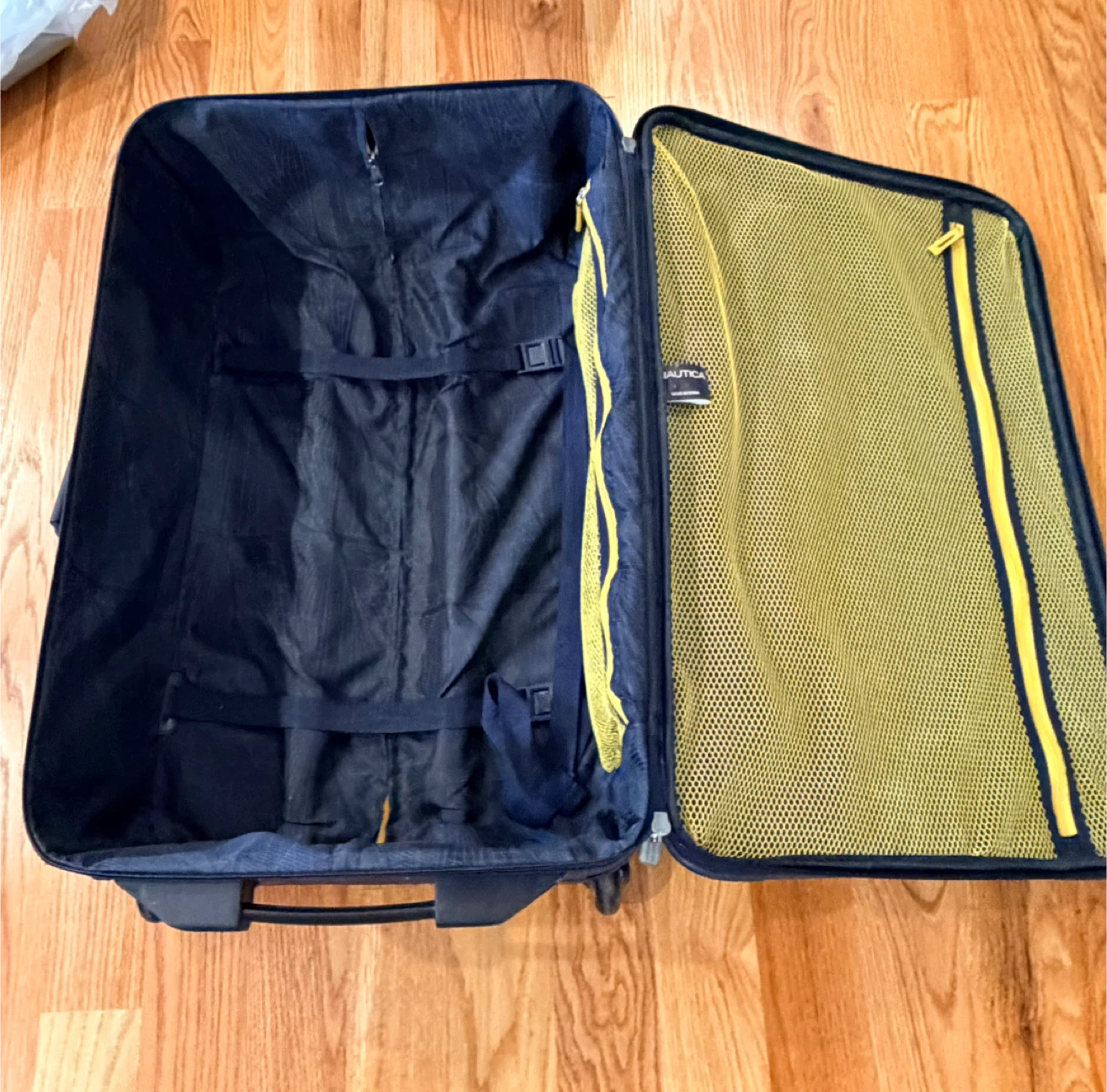 Nautica Luggage Set - Navy Blue & Yellow - photo 3
