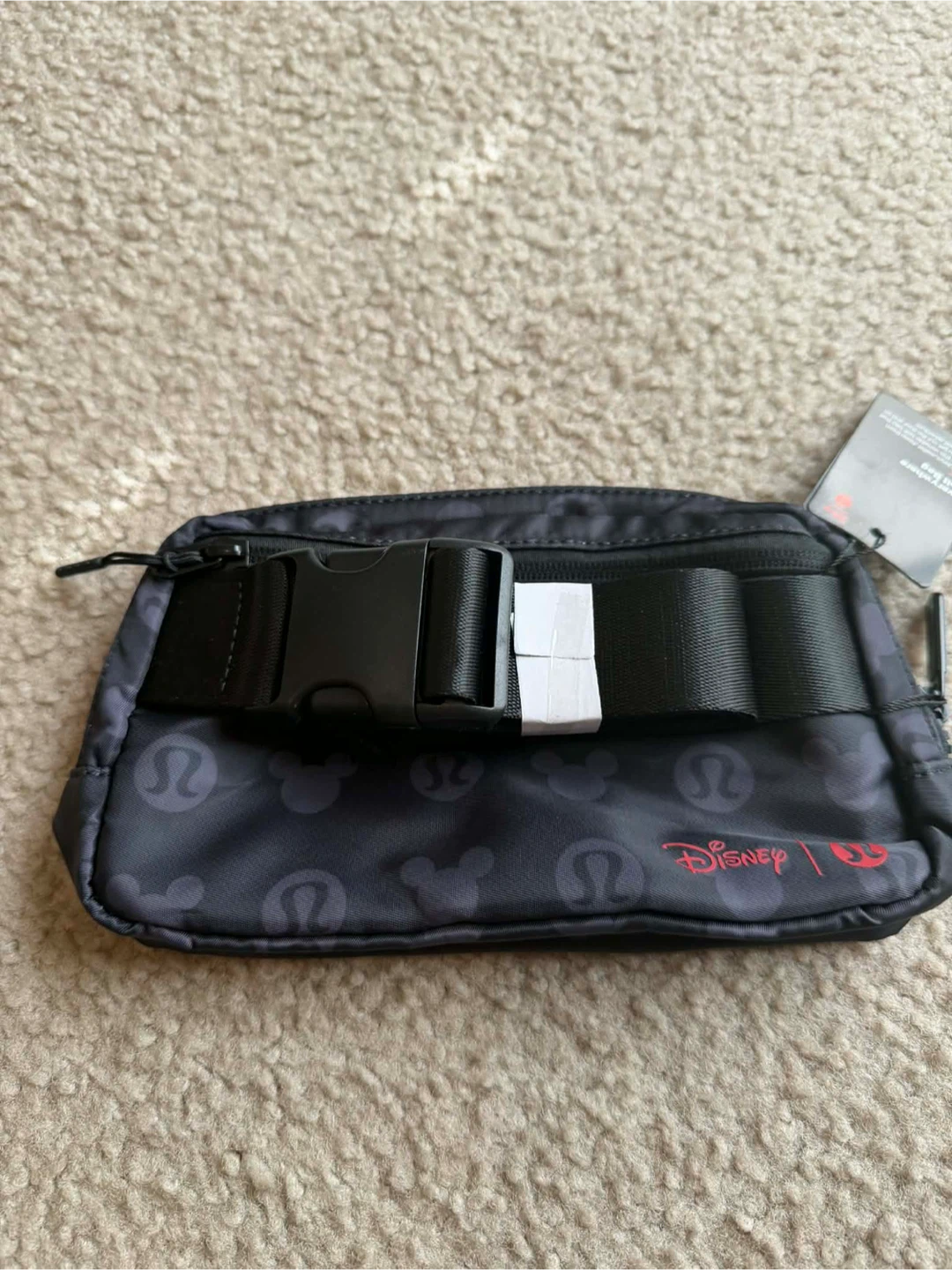Lululemon x Disney Mickey Mouse Belt Bag - photo 2