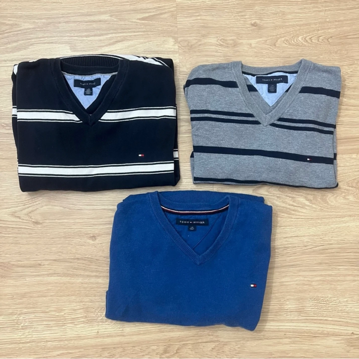 $10 EACH: Size L Men’s Sweater - photo 2