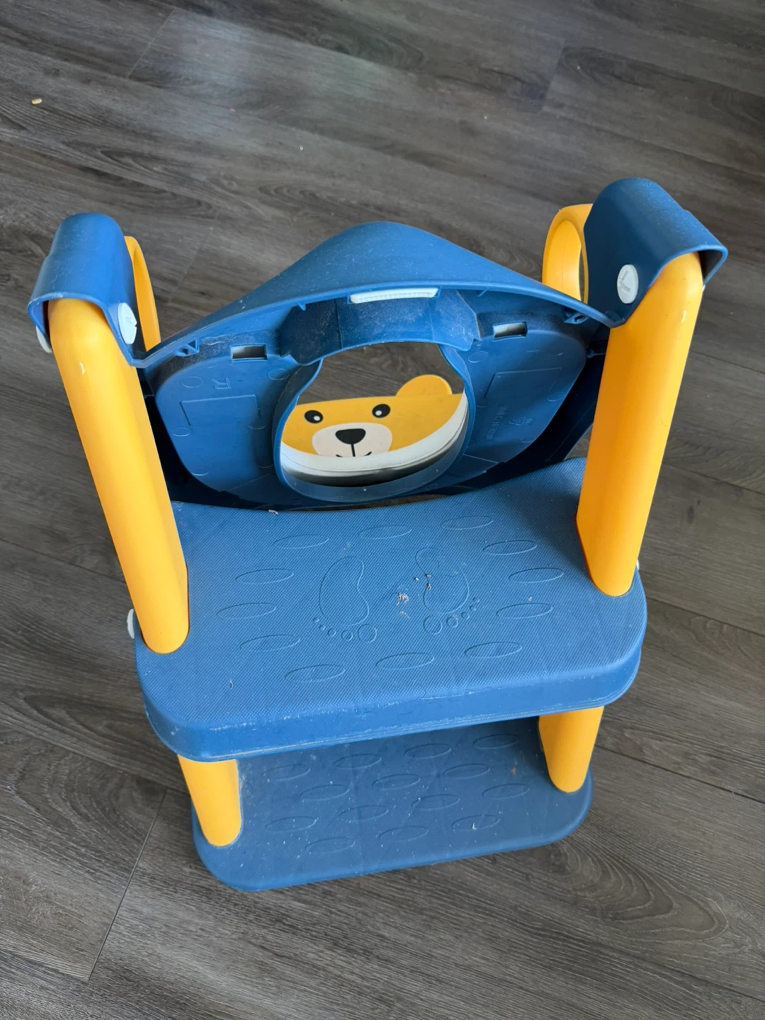 Bear themed toddler potty training seat with step - photo 2