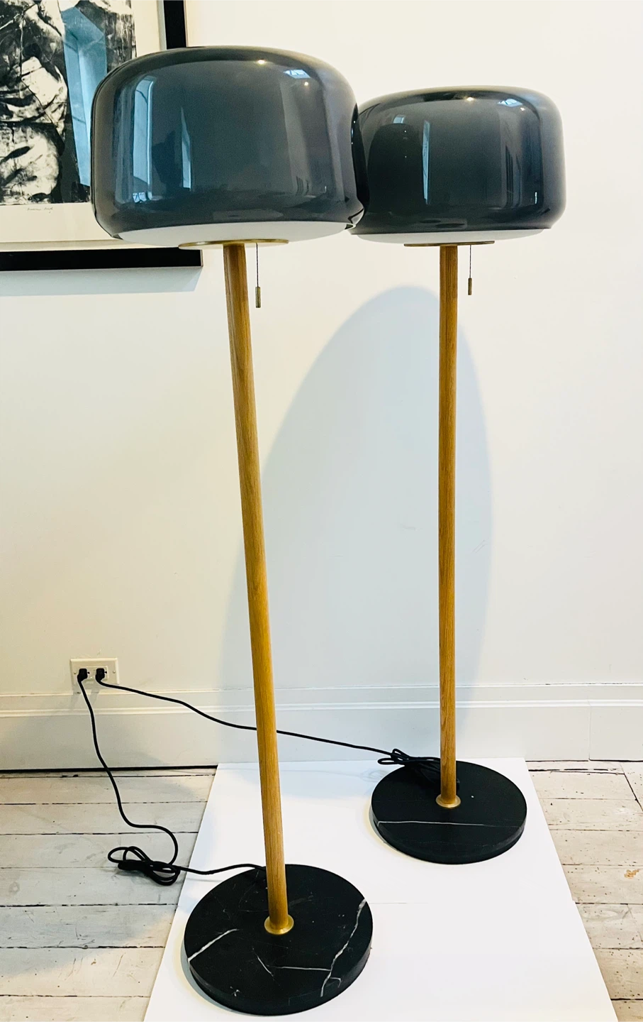 Gorgeous pair of modern floors lamps. - photo 4