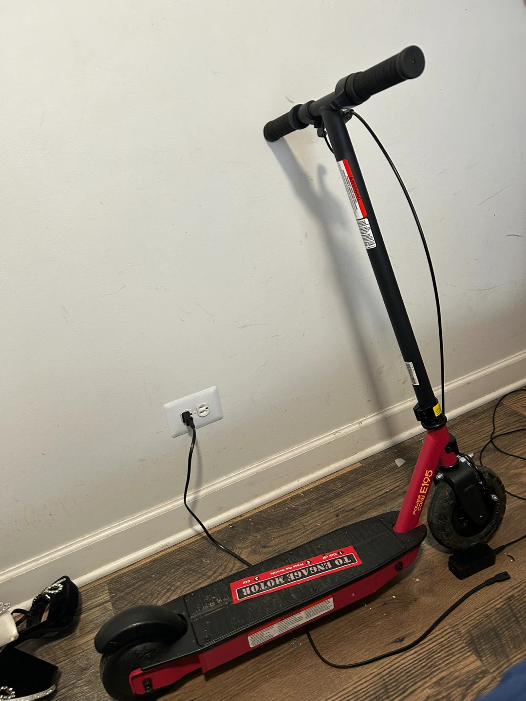 Razor Adults Electric Scooter Red E195 Power Core Tech