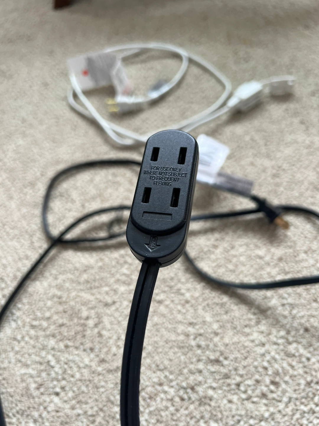 Extension Cord Splitter with 3 Outlets - photo 3