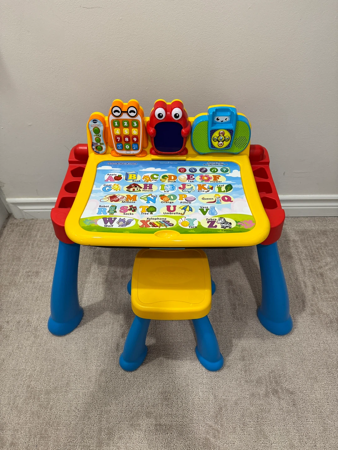VTech Touch & Learn Activity Desk Deluxe - photo 2