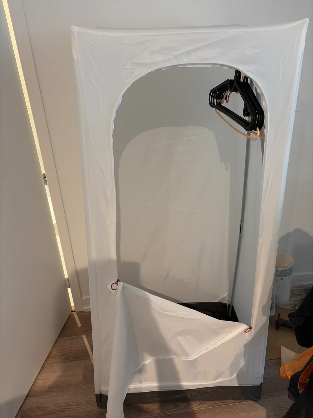 White Portable Clothes Closet/Dressing Tent