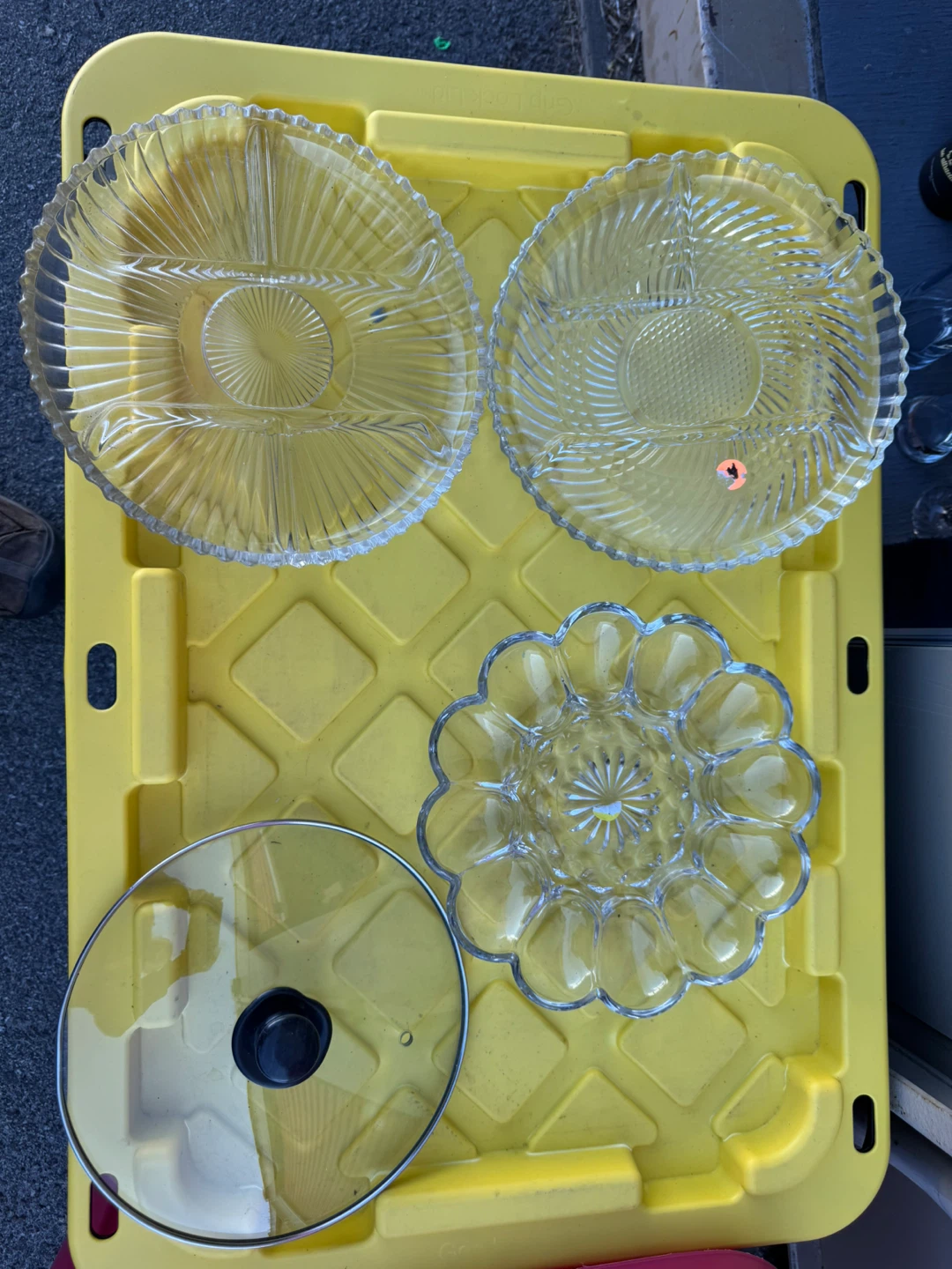 Glasses and dishes for sale - photo 3