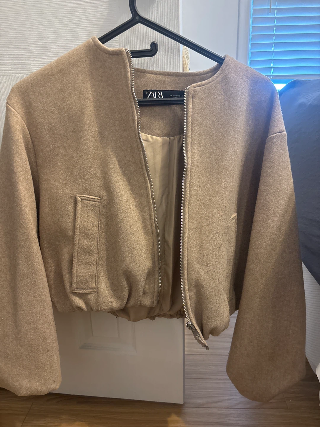 Zara Women's Tan Cropped Jacket - Size XS