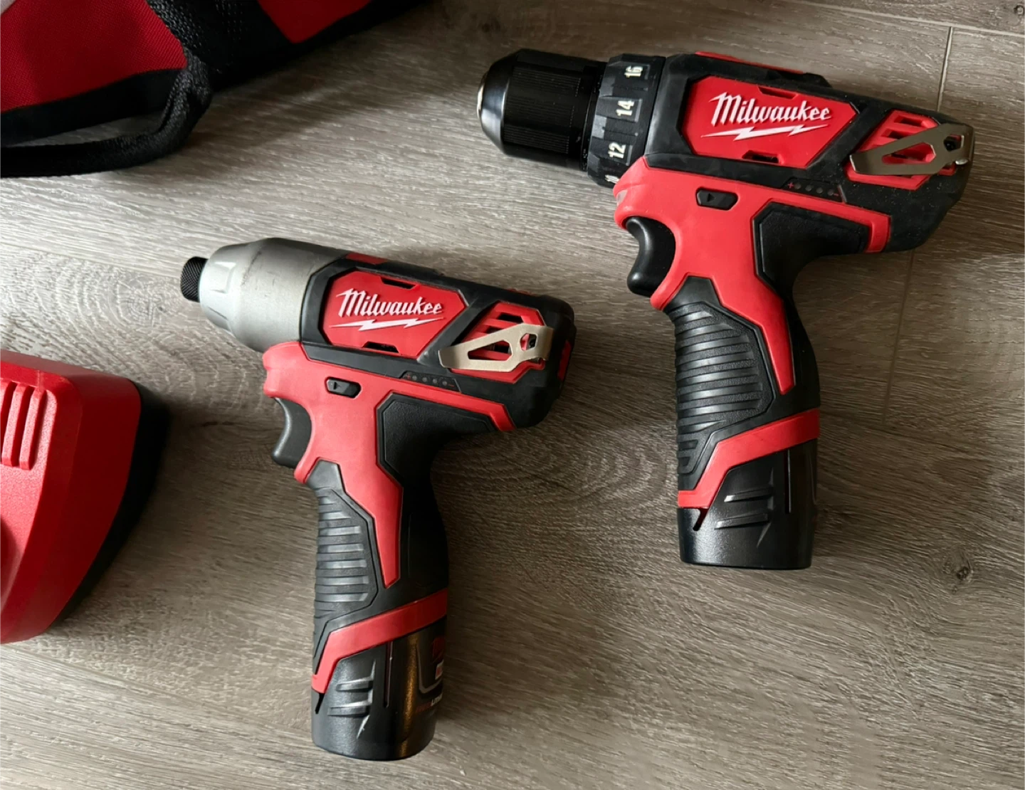 Milwaukee 2494-22 M12™ Cordless 2-Tool Combo Kit - photo 2