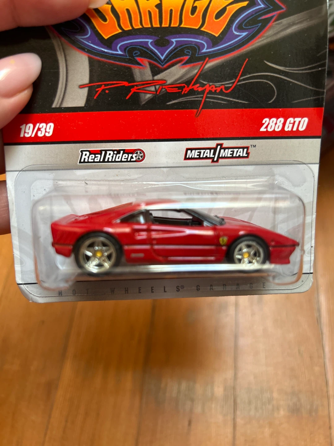 Hot Wheels Phil's Garage 288 GTO 19/39 - photo 3
