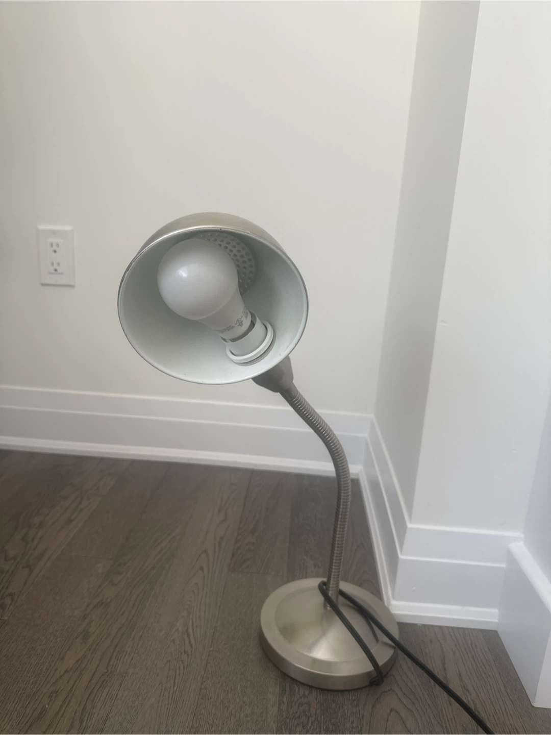 Silver Gooseneck Desk Lamp with LED Bulb