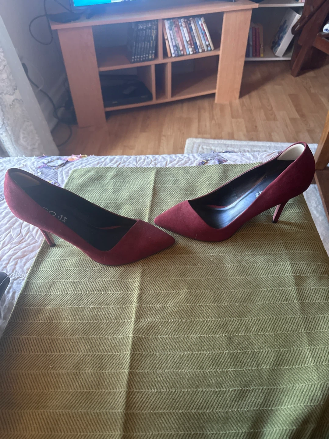 ALDO Women's Burgundy Suede Pumps - Size 8 - photo 2