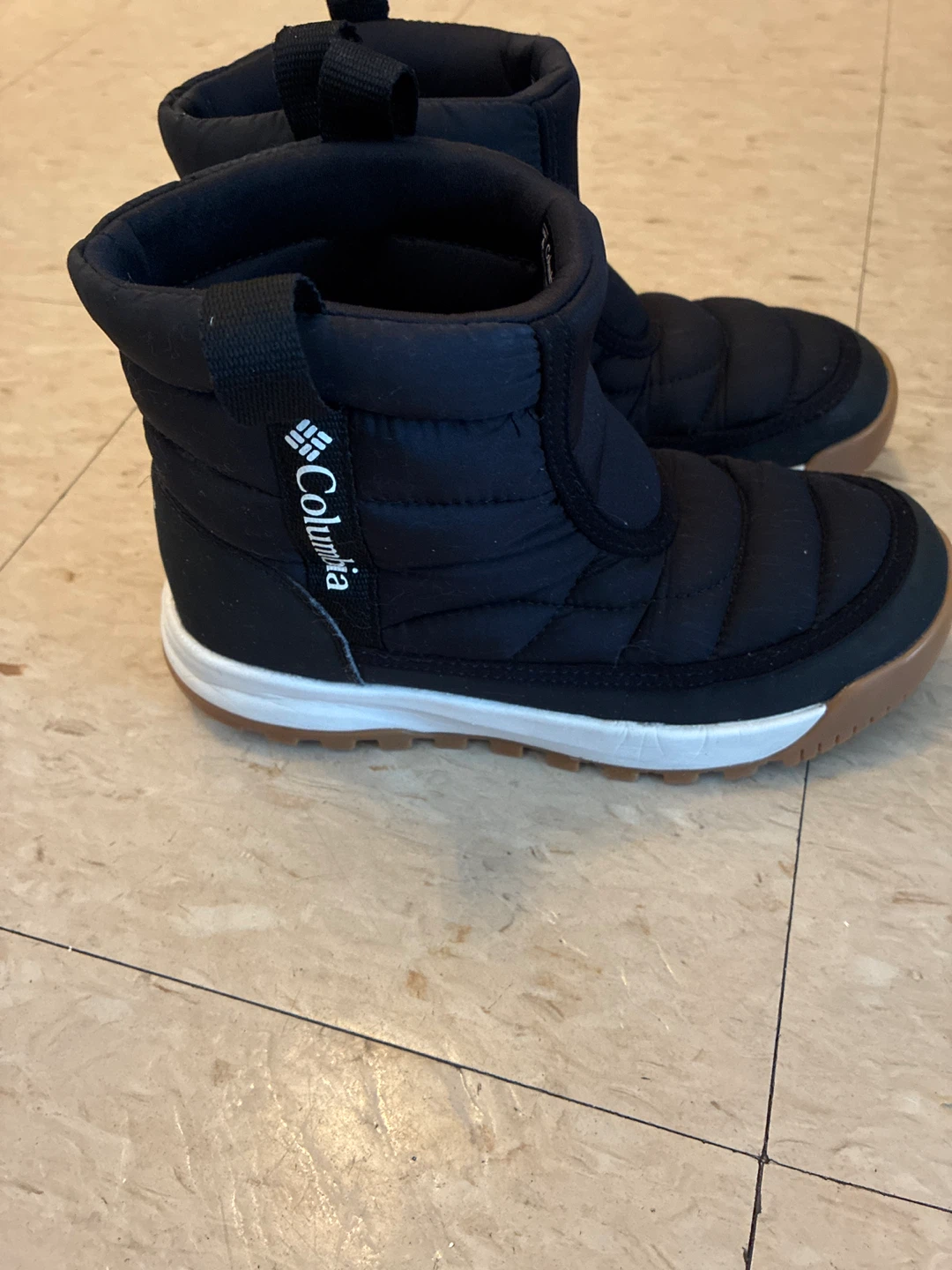 Columbia Black Winter Boots - Size 4 Youth - photo 2
