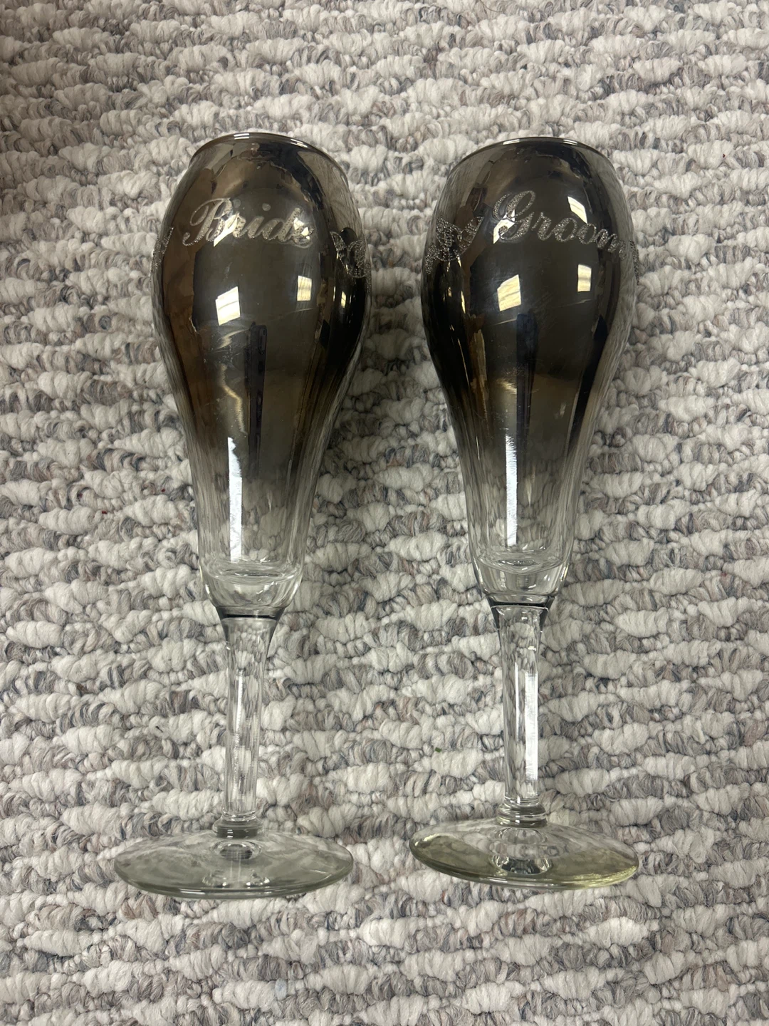 Bride and Groom Champagne Flutes Set