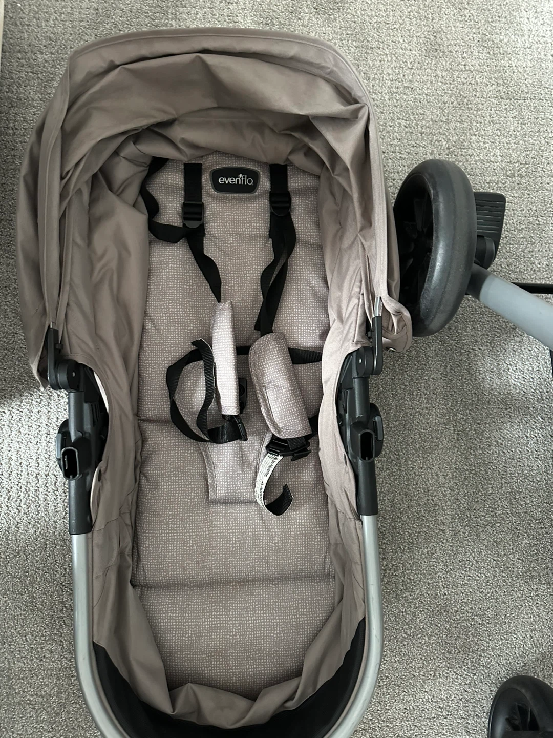 Evenflo Stroller with Bassinet Attachment - photo 2