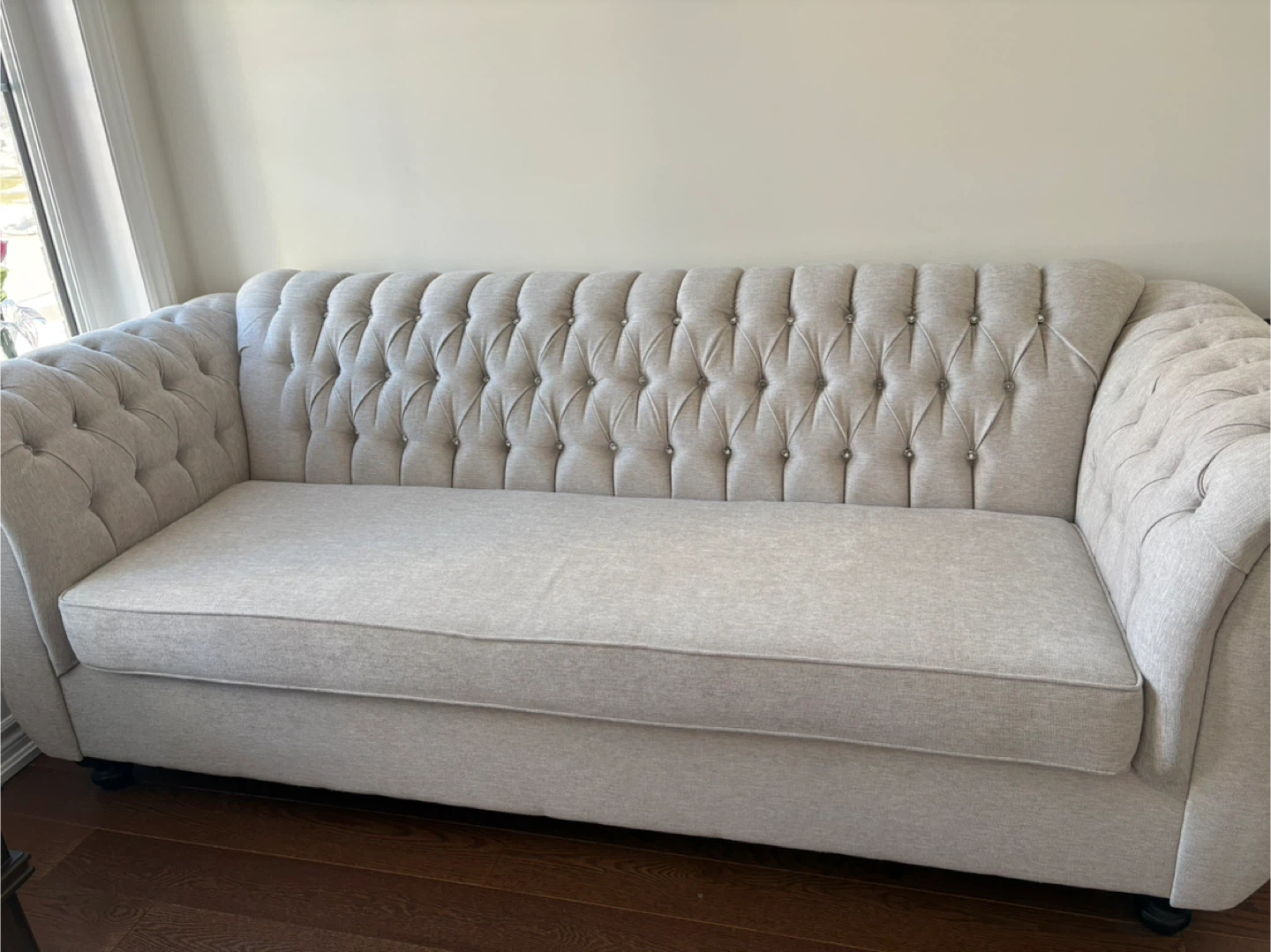 Chesterfield Sofa - Tufted Linen Crystals