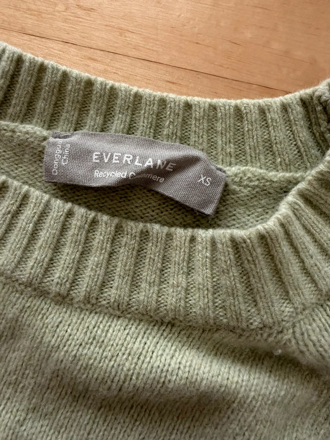 Everlane Recycled Cashmere Crewneck Sweater - photo 2