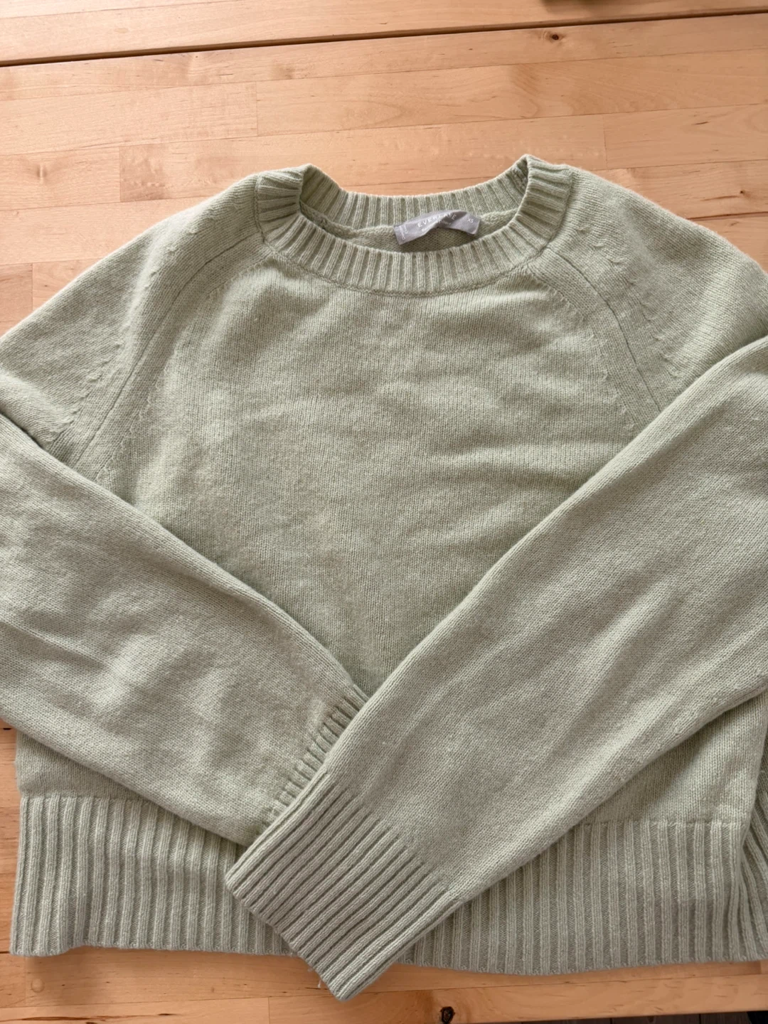Everlane Recycled Cashmere Crewneck Sweater