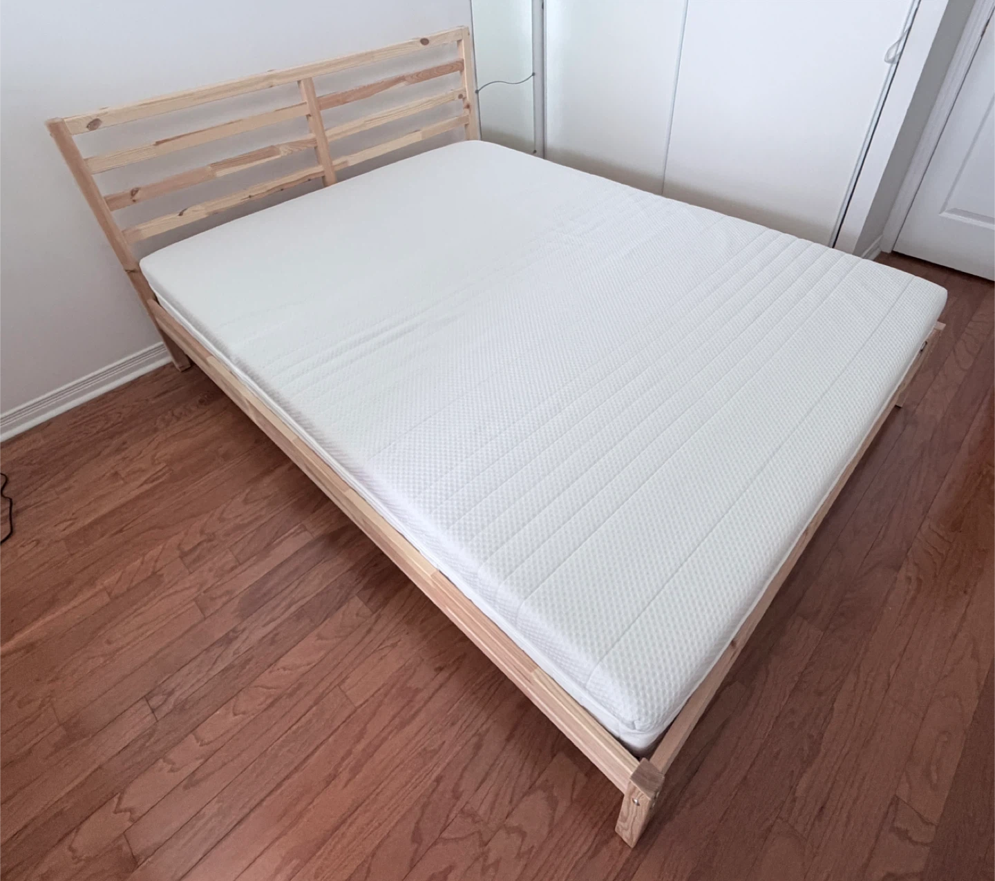 IKEA ANNELAND Queen Hybrid Mattress