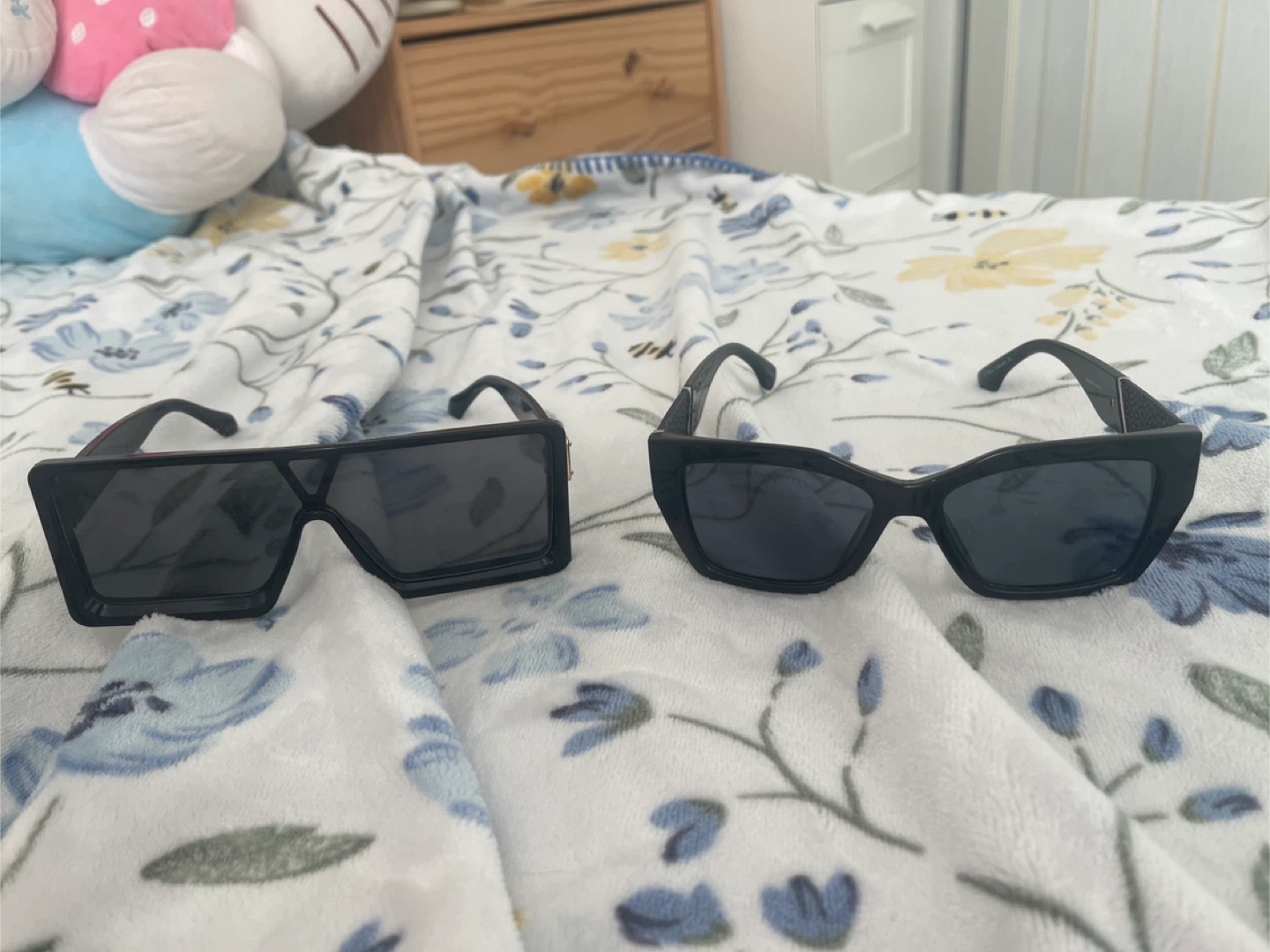Black Fashion Sunglasses (2 Pairs)