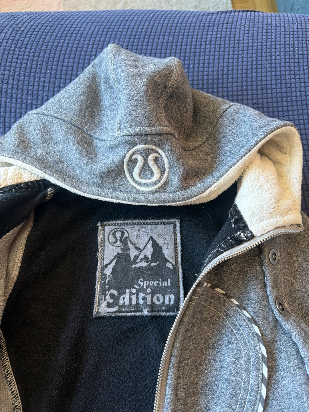 Lululemon Special Edition Grey Hoodie - photo 2