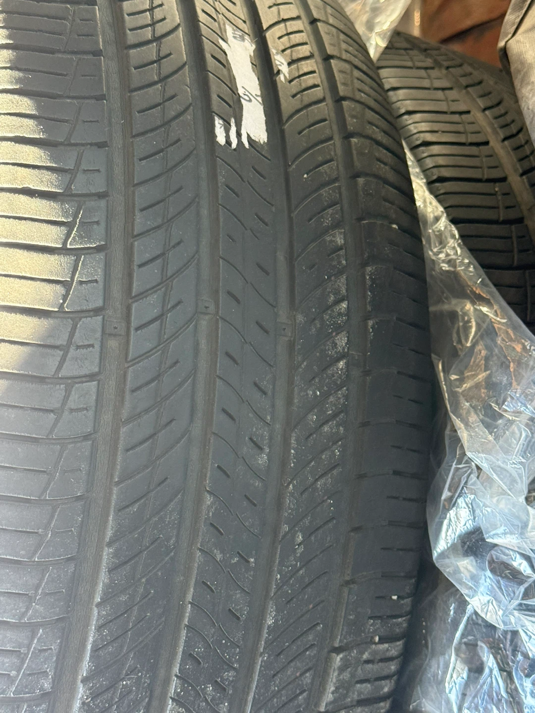 Hankook Dynapro HP2 Tires (225/60R18) - photo 3