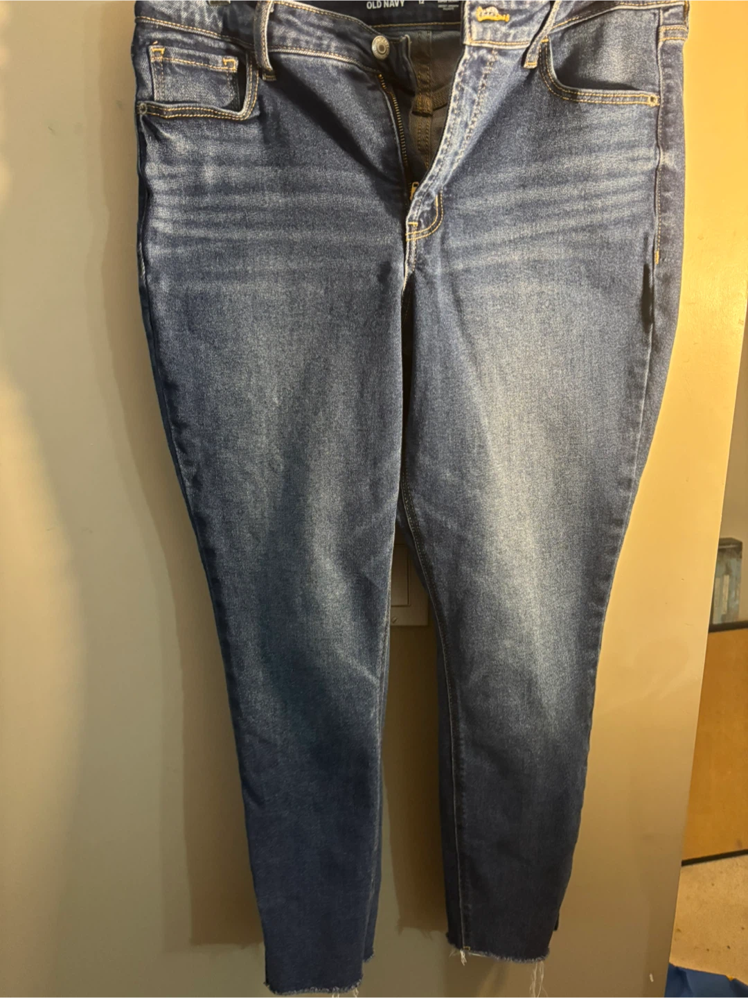 Old Navy High-Rise Rockstar Super Skinny Jeans - Size 12