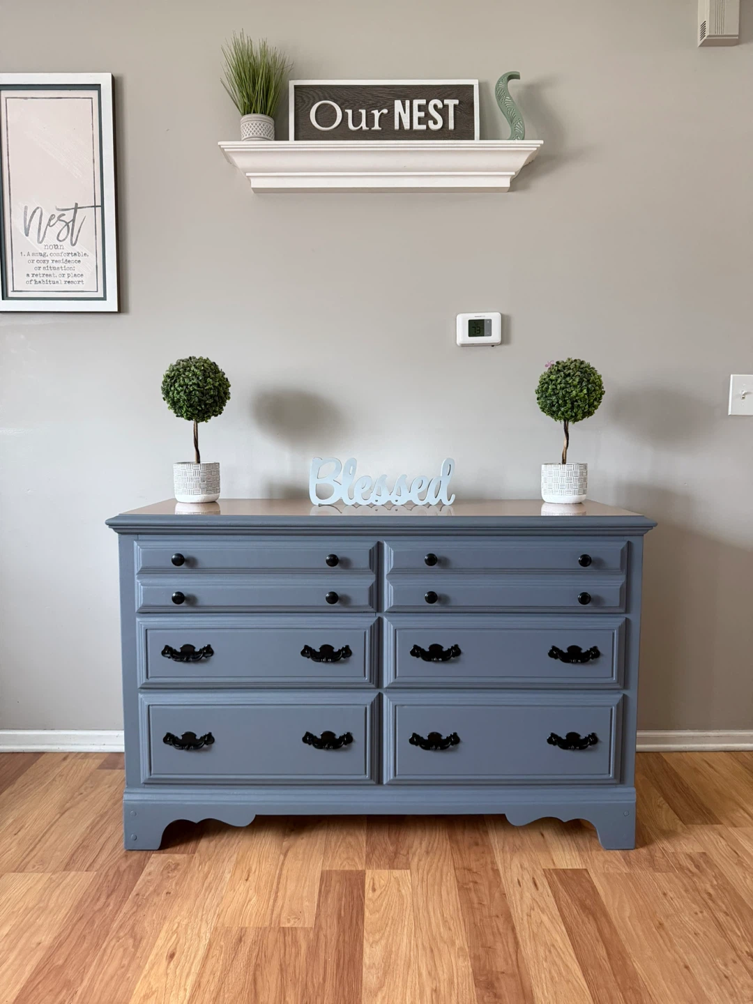 ✨🩶🤎Beautiful solid dresser🤎🩶✨