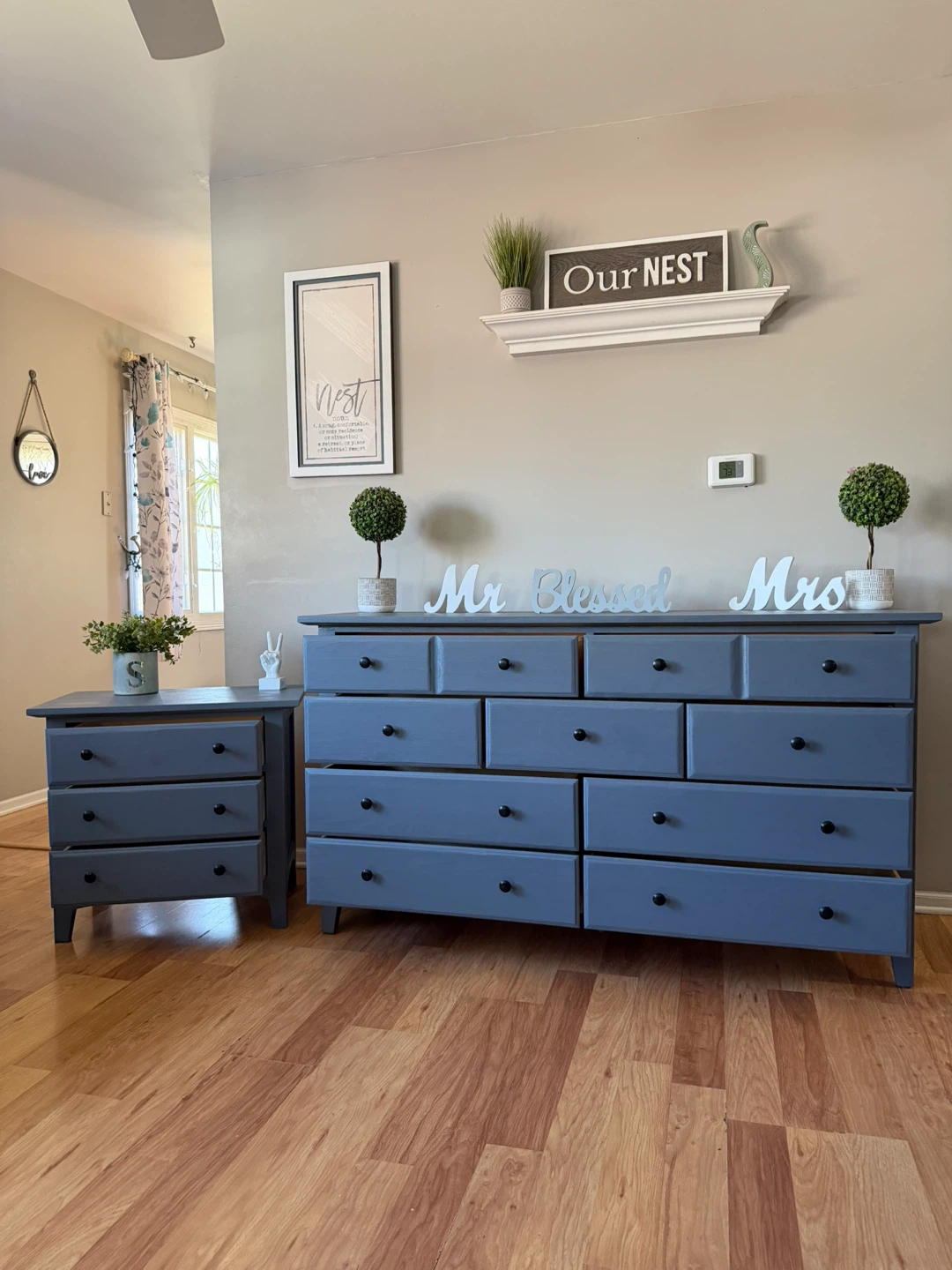 ✨🩶Gorgeous solid dresser & nightstand🩶✨ - photo 2