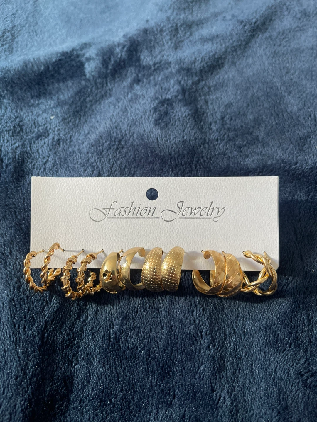 Set of 7 Gold Tone Hoop Earrings - photo 2