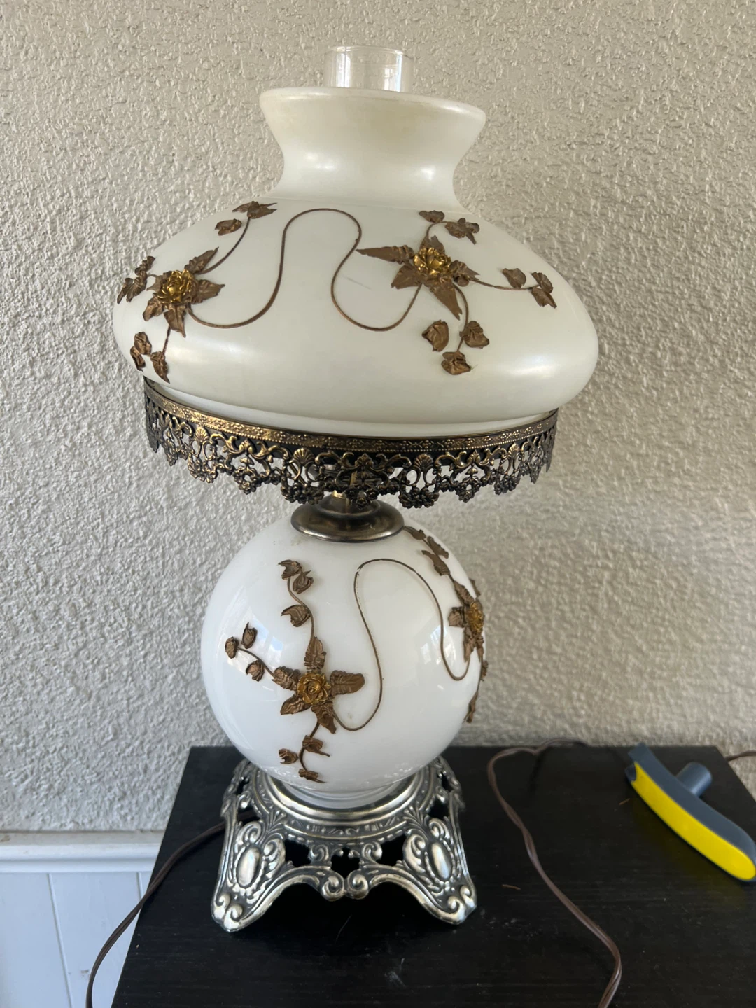 Vintage Floral Table Lamp - photo 3