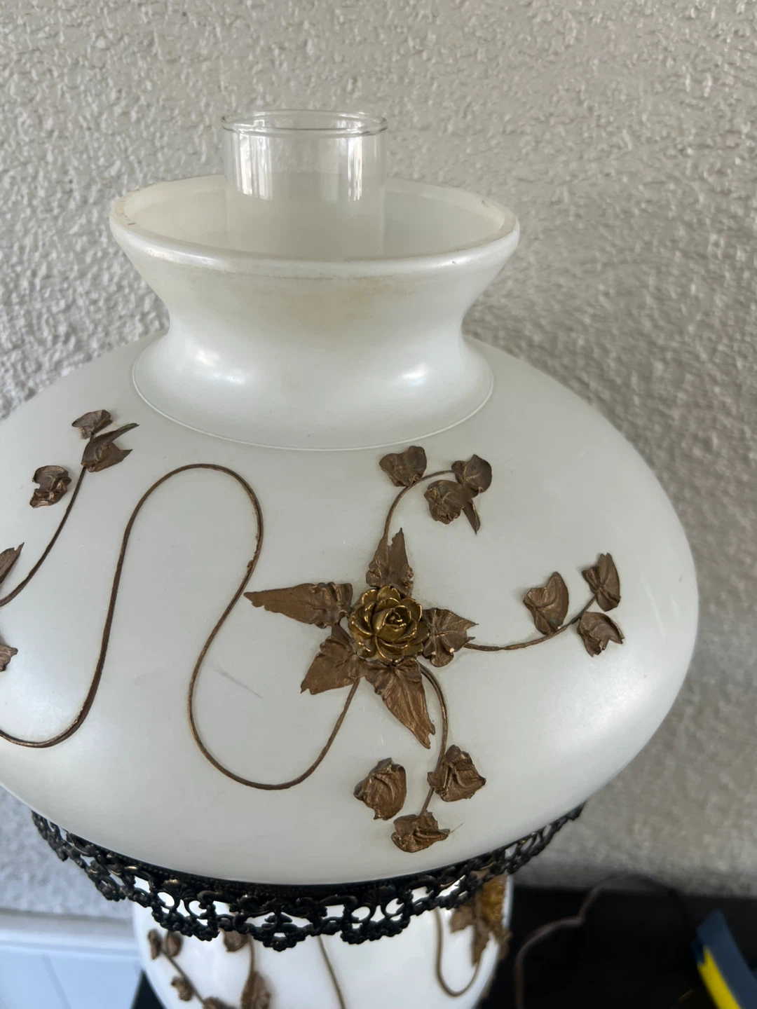 Vintage Floral Table Lamp - photo 4