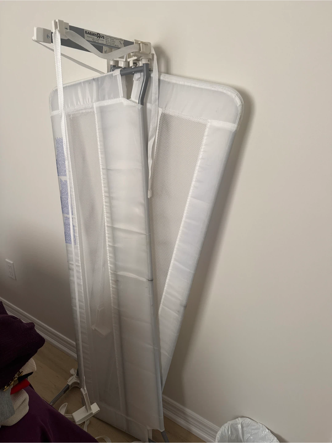 Babies R Us Safety XL Swing Down Bed Rail