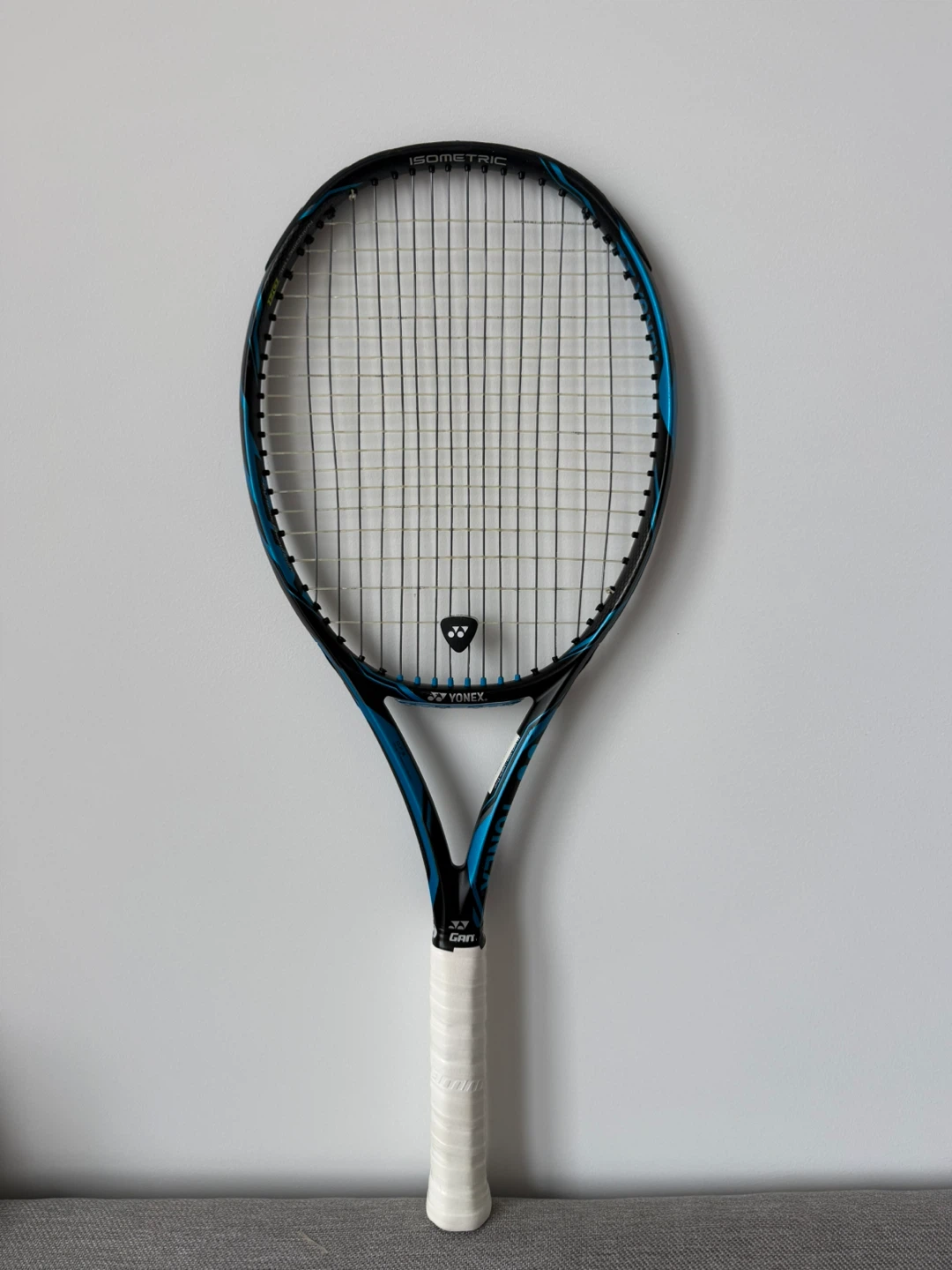 Yonex Isometric Tennis Racket