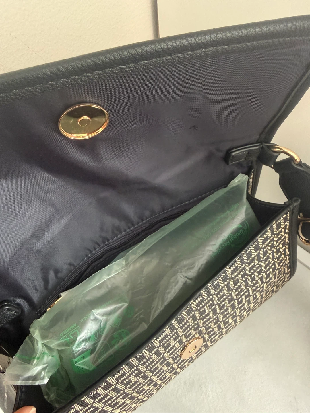 Tommy Hilfiger Shoulder Bag - photo 4