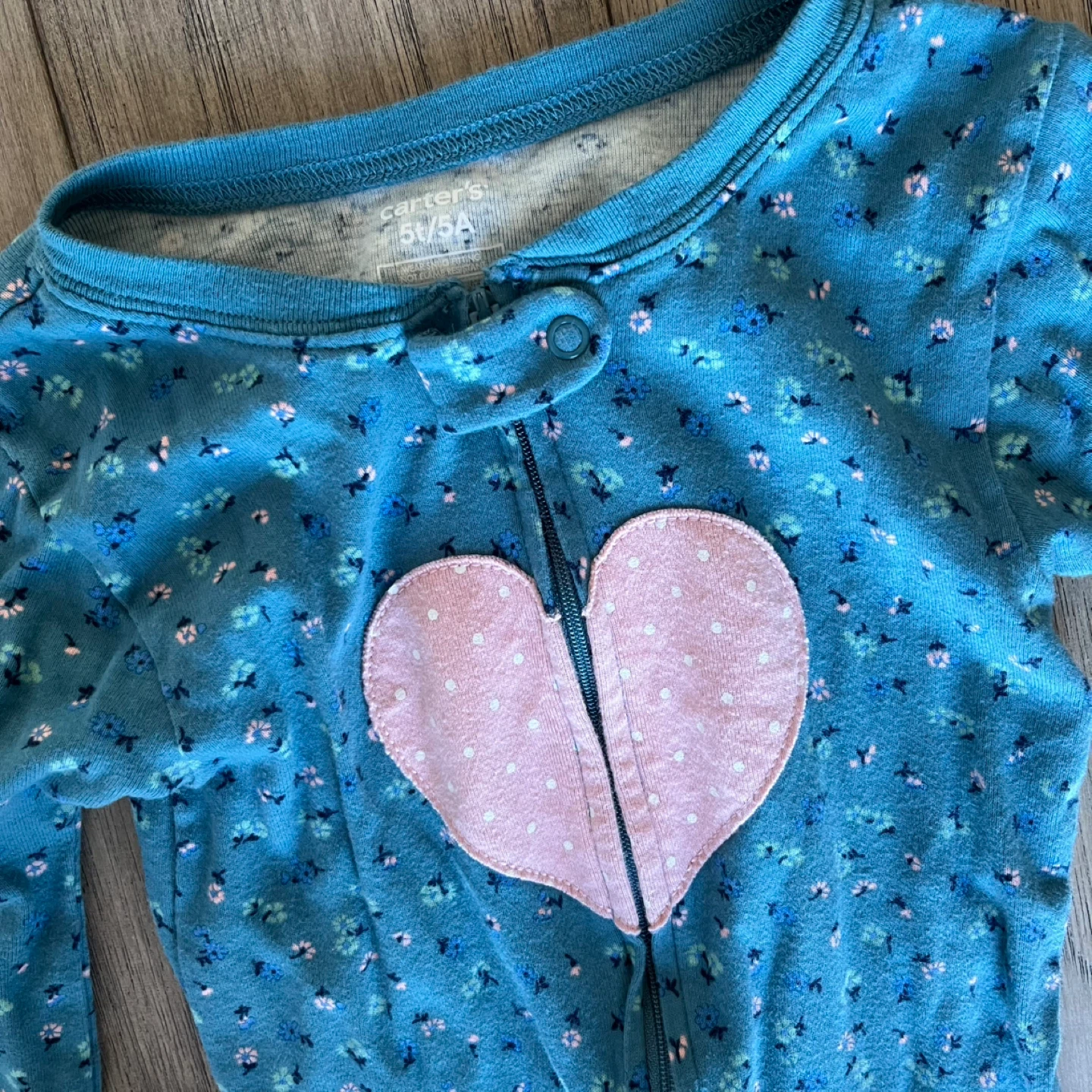 Carter's Blue Floral Footed Pajamas with Pink Heart Size 5T - photo 2