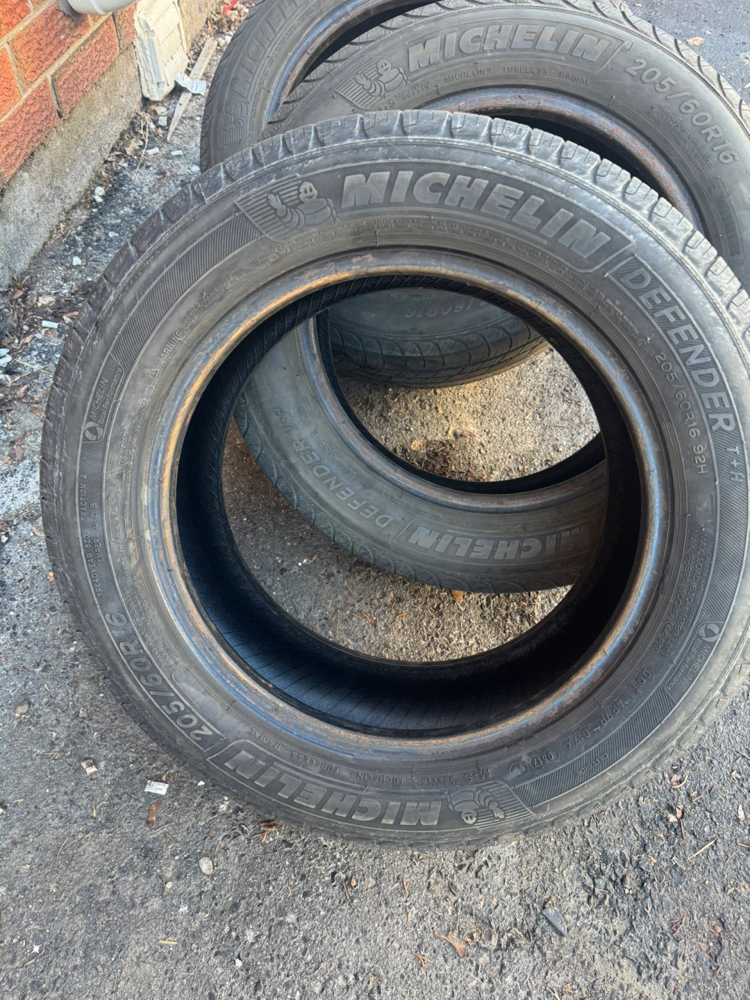 Michelin Defender 205/60R16 Tires