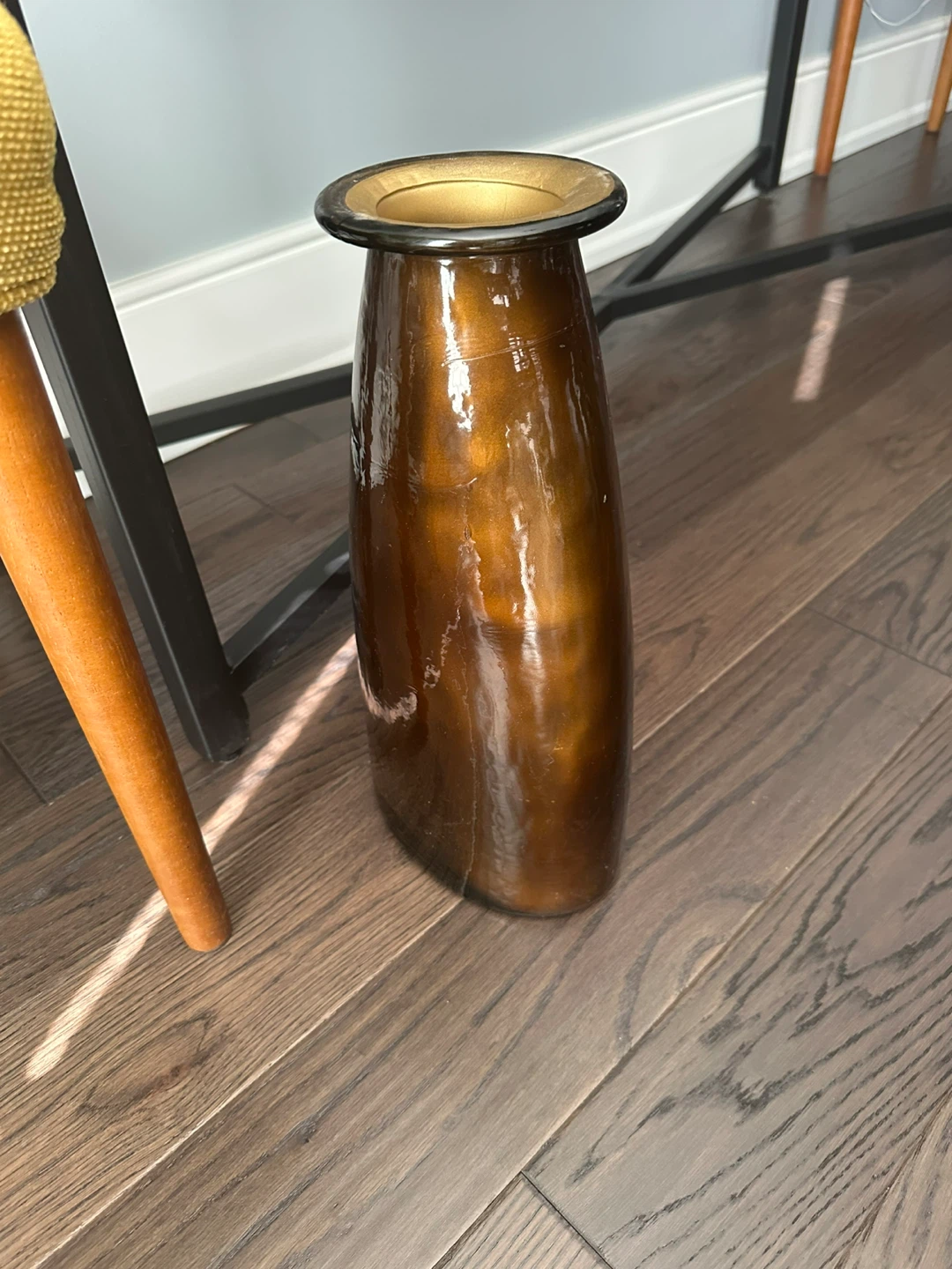 Brown Glass Vase - photo 2