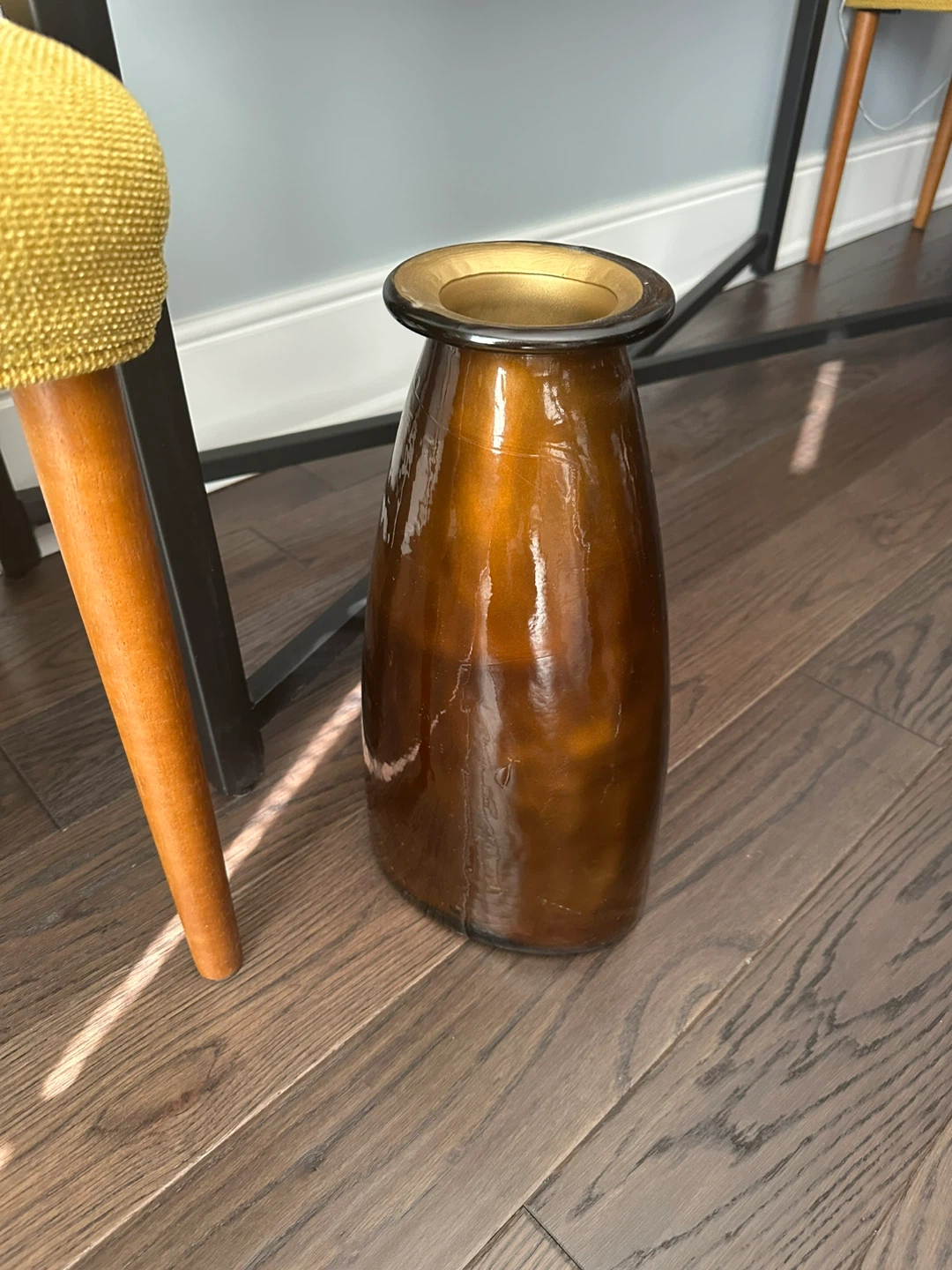Brown Glass Vase - photo 3
