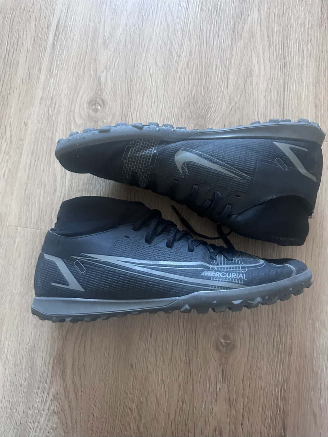Nike Mercurial Superfly 8 Club - Indoor Soccer Cleats